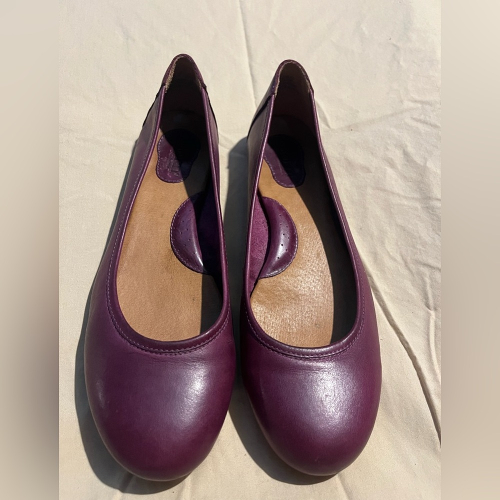 Born Julianne Purple Leather Ballet Flats Women’s size 10